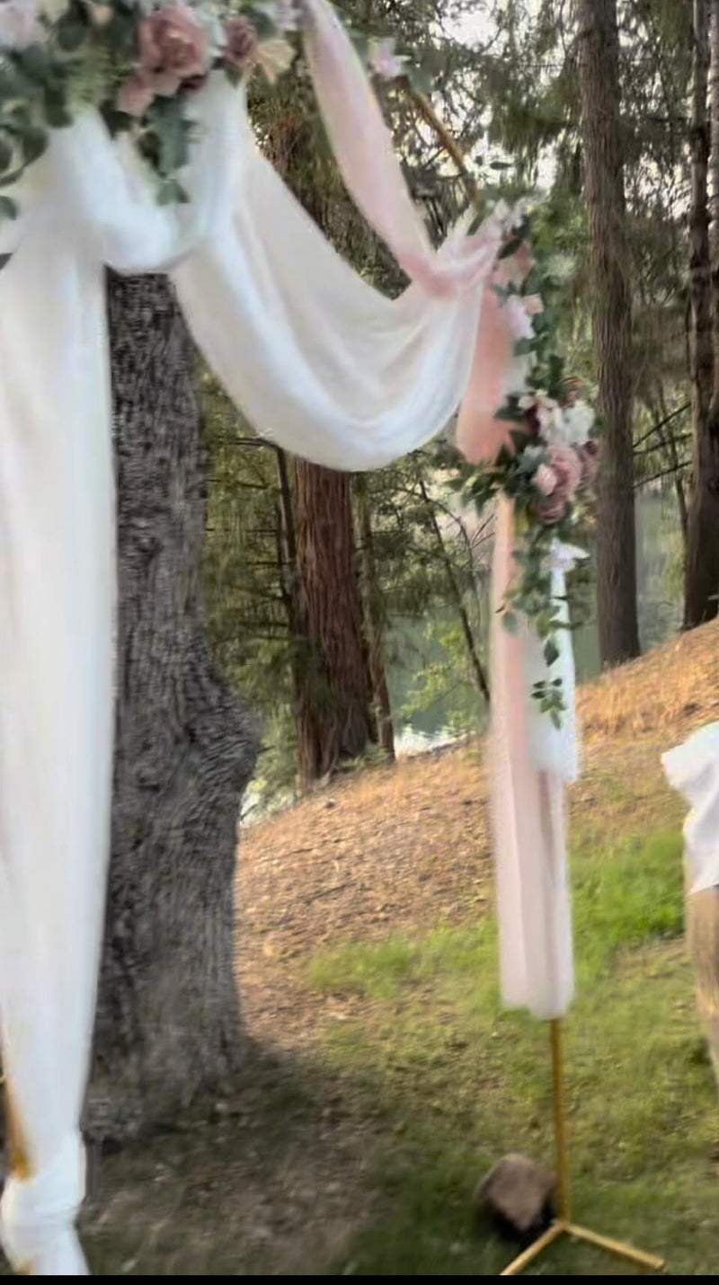 Sarah's Zero-Waste Dream Wedding with Artificial Flowers
