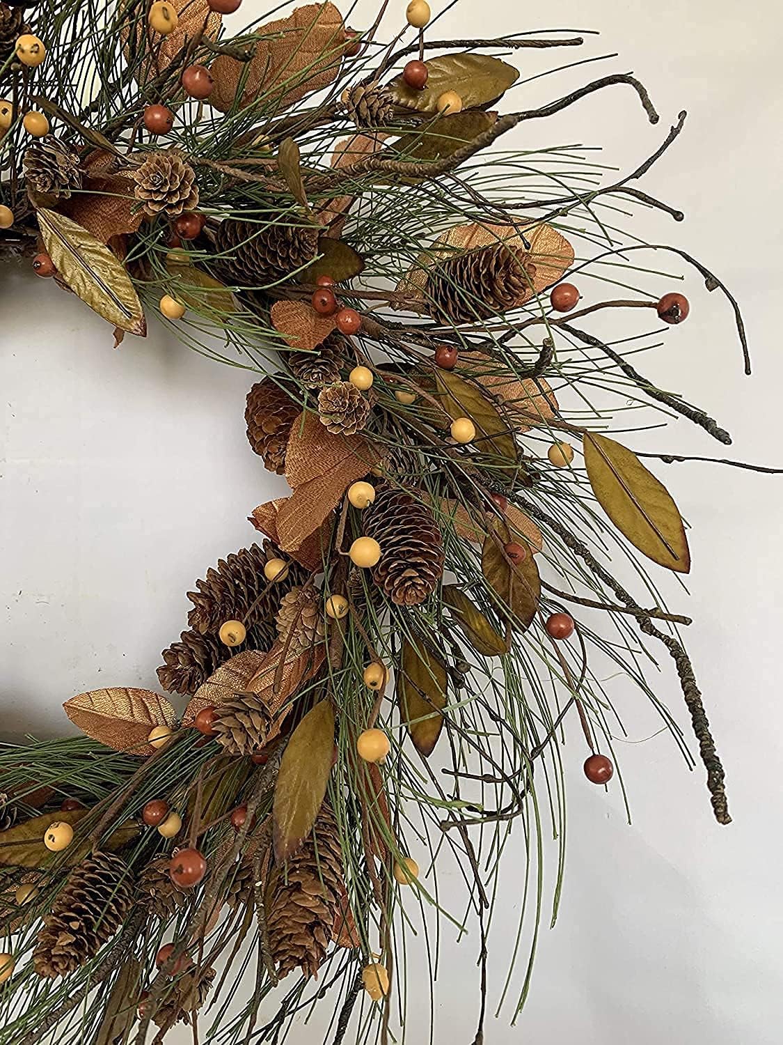 Fall Harvest Grapevine Wreath - Pinecone, Berry, and Magnolia Leaf Dรฉcor