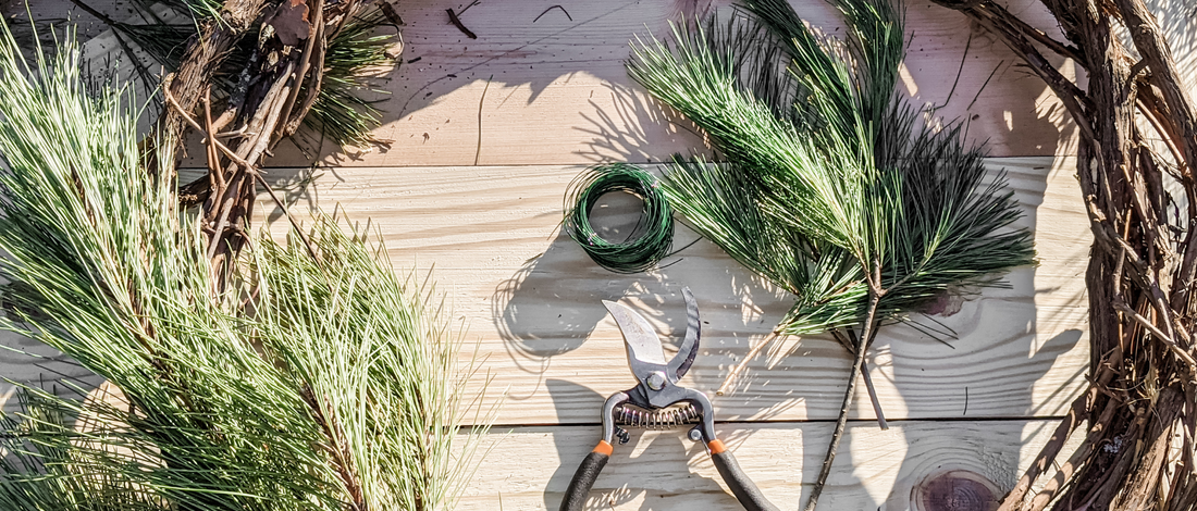 How to choose the perfect artificial wreath for your front door