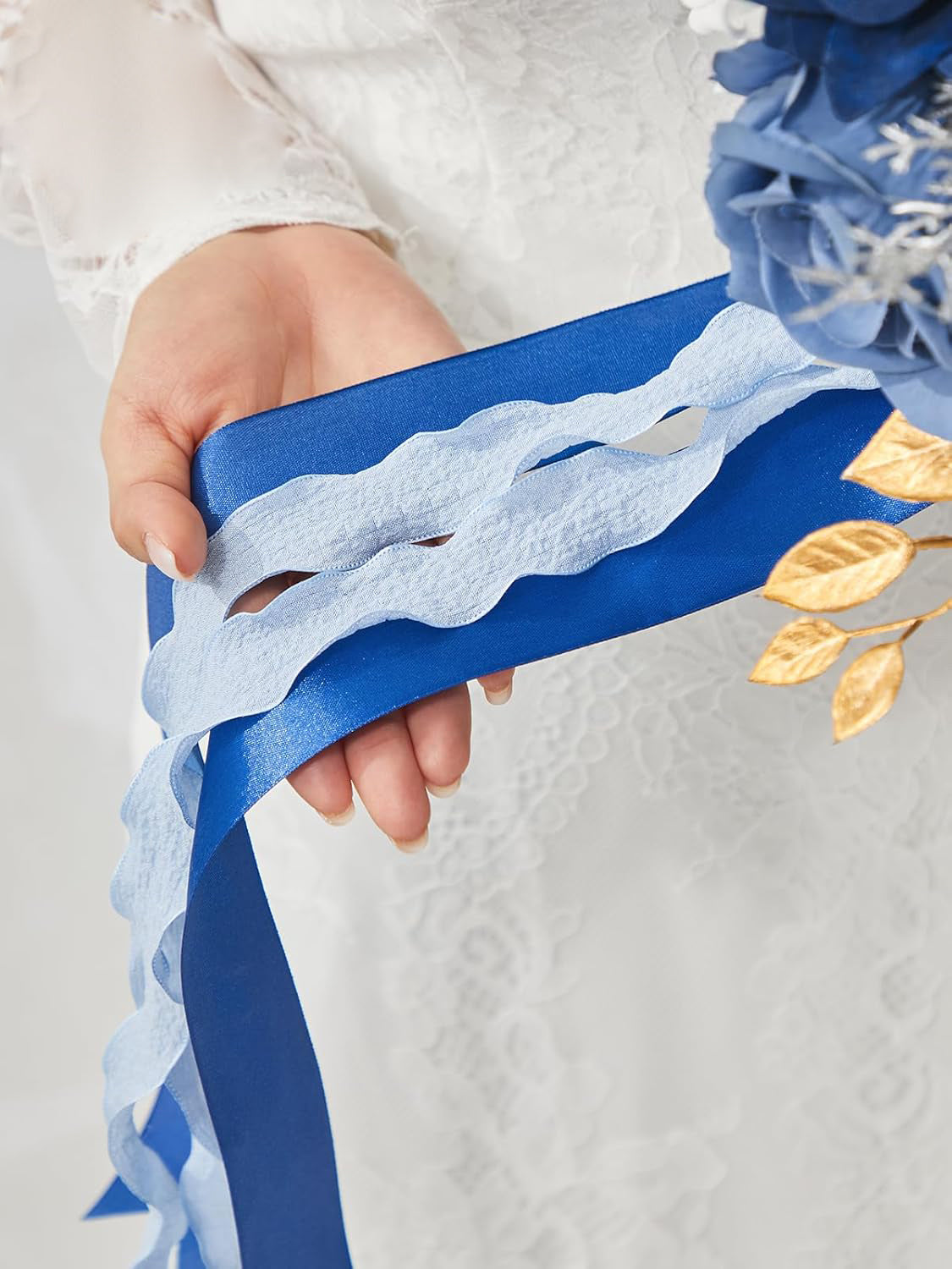 Blue Artificial Rose Bridal Bouquet For Wedding Ceremony 8 Inch