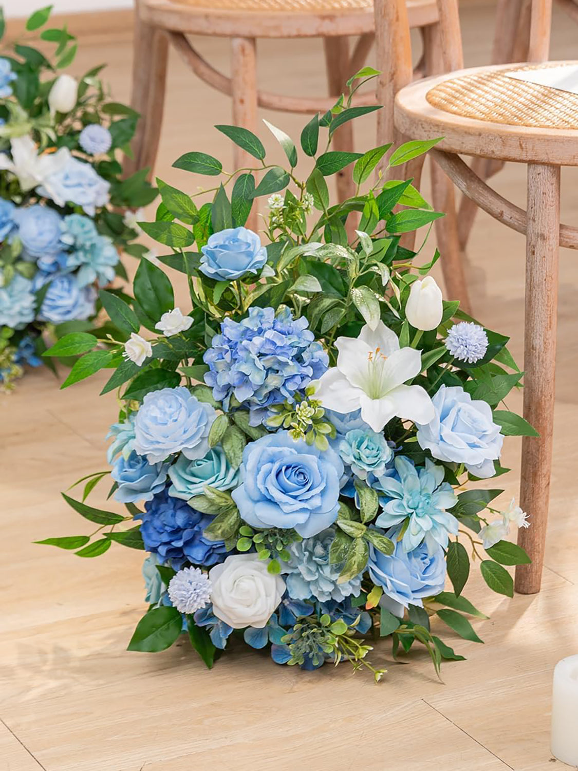 Provence Blue Free Standing Artificial Silk Flower Set For Aisle Decorations Pvb