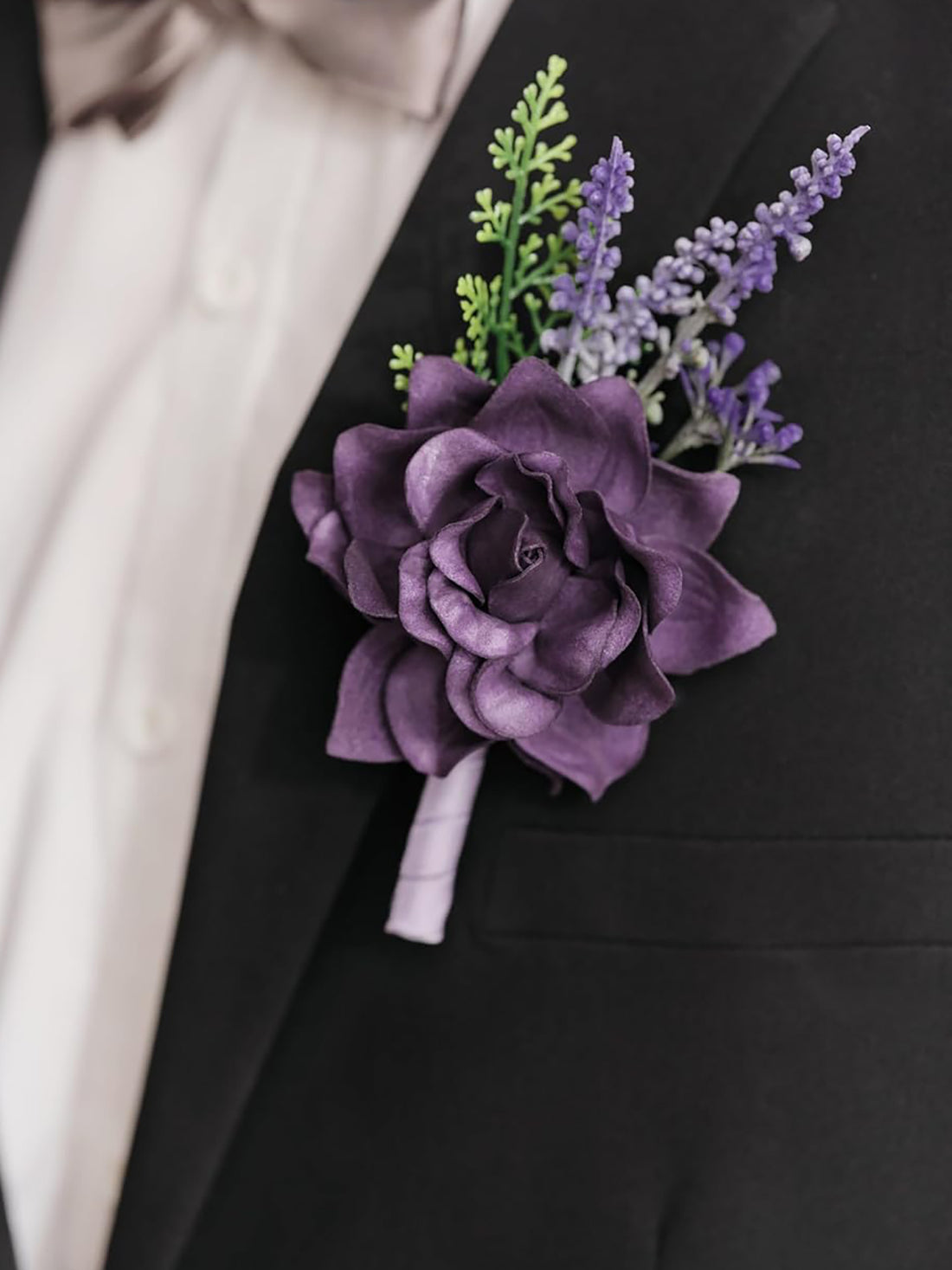 Lavender & Plum 10pcs Groom & Groomsmen Boutonnieres Set
