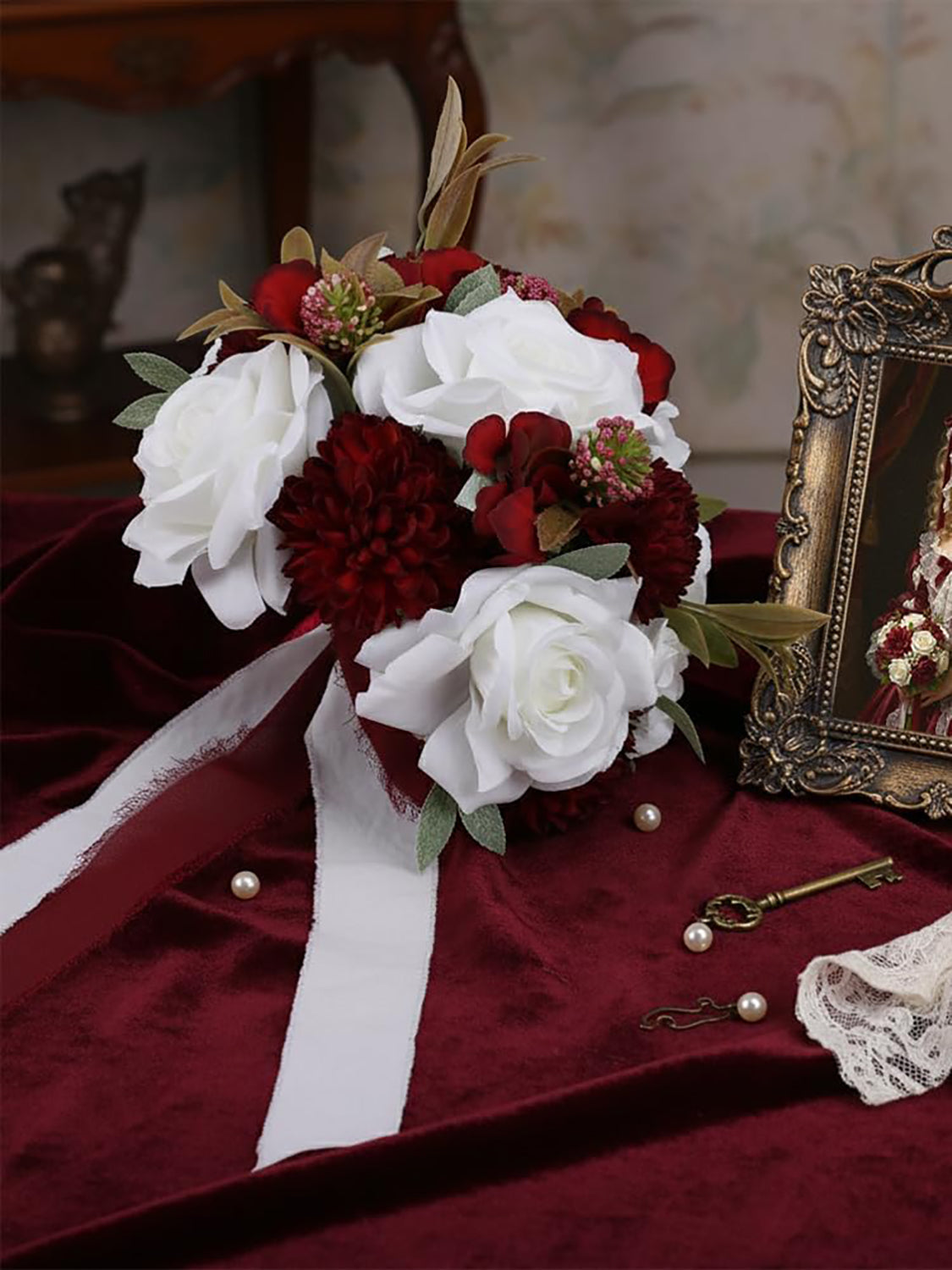 Burgundy White 4Pcs 11 Inch Bridesmaid Bouquet
