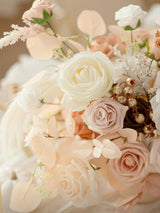 White & Beige Fake Berry Silk Eucalyptus Flowers Box
