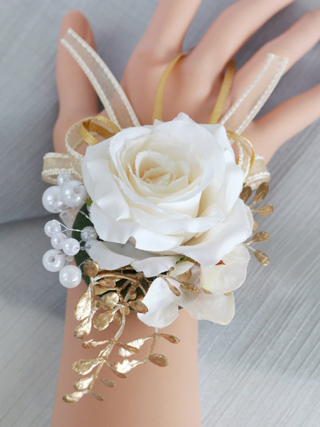Champagne Wedding Essentials Bundle — Bridal Party Flowers
