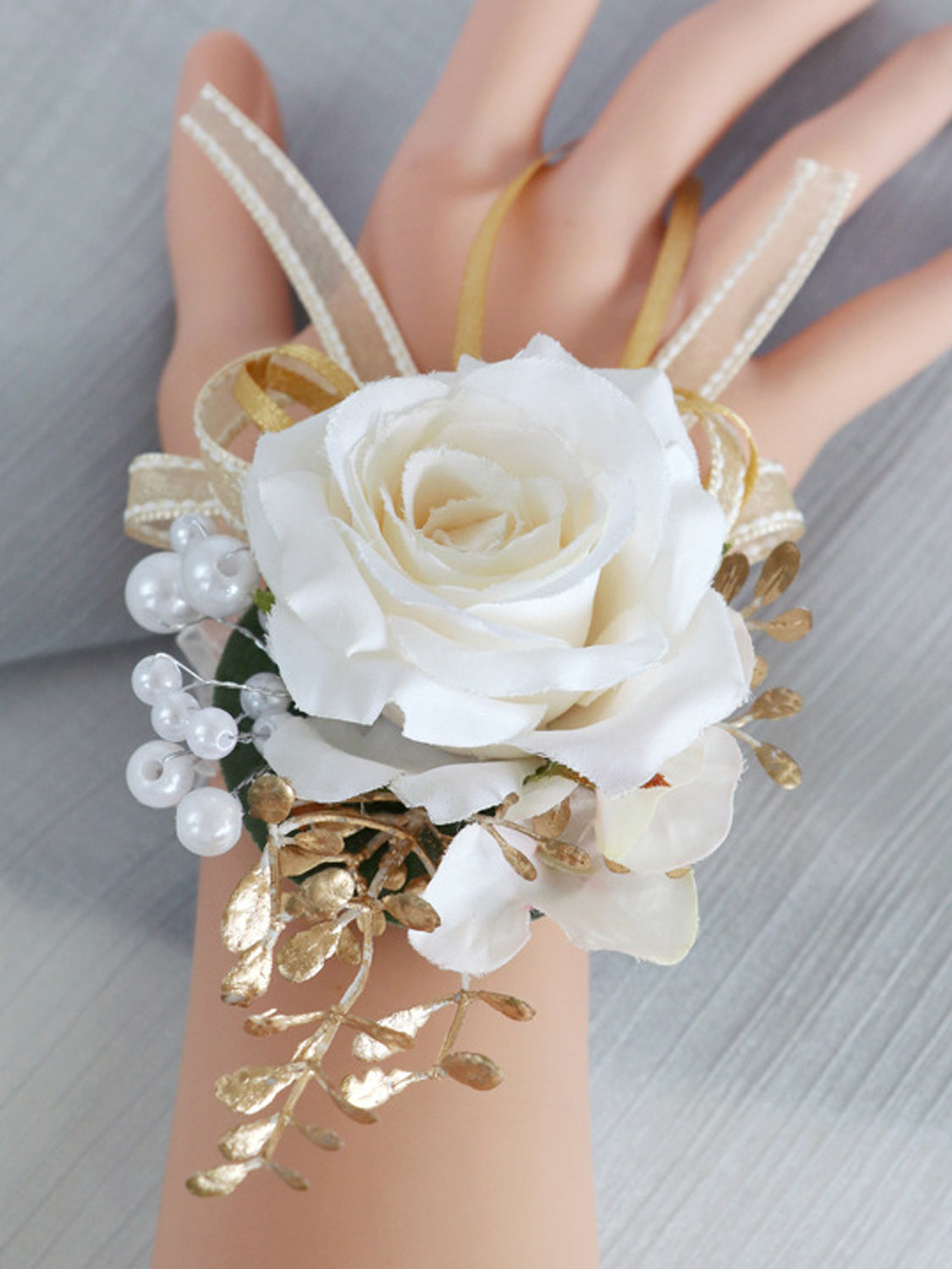 Champagne Wedding Essentials Bundle — Bridal Party Flowers