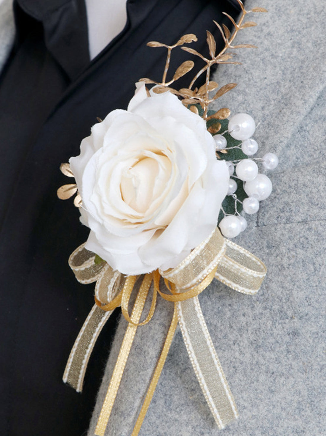 Champagne Wedding Essentials Bundle — Bridal Party Flowers